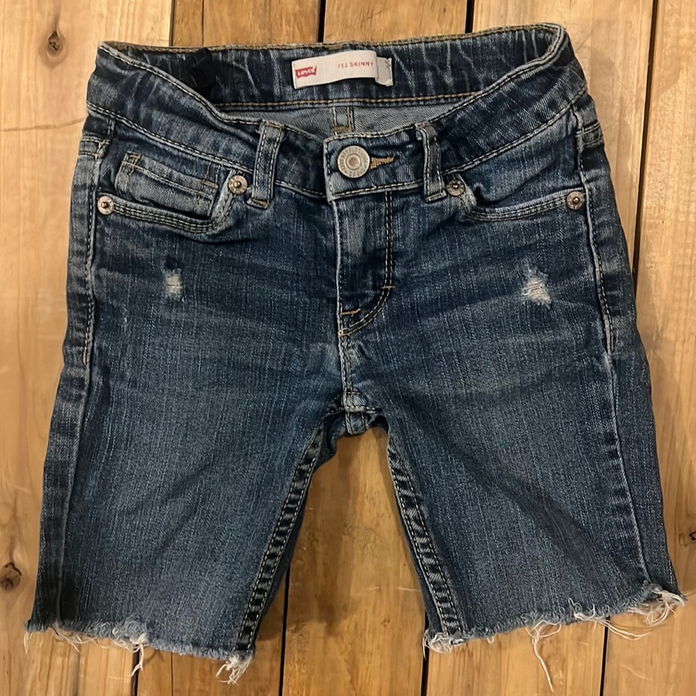 LEVI’S jean SHORTS cutoffs - size 7 kids